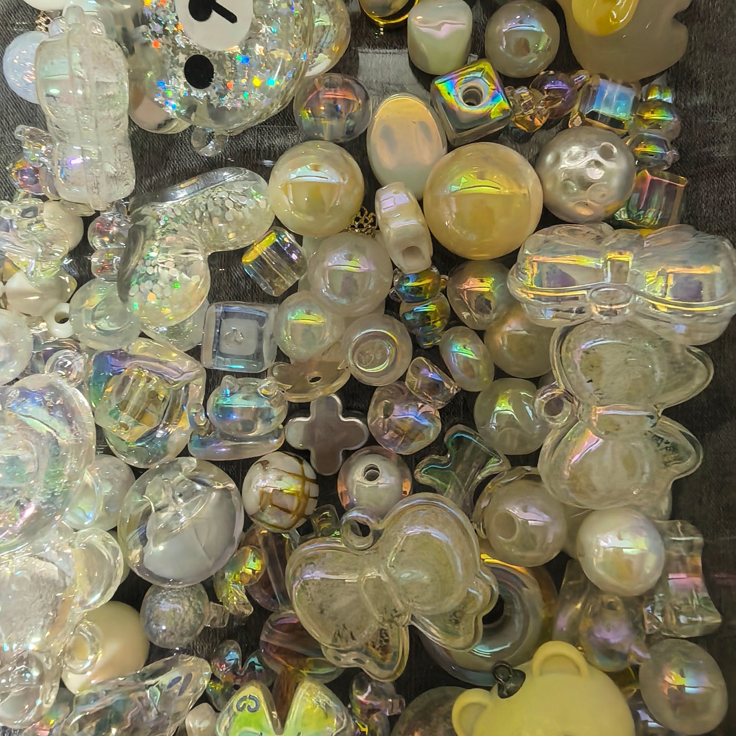 【White acrylic beads appropriate for use on handmade】Live Product-Mix