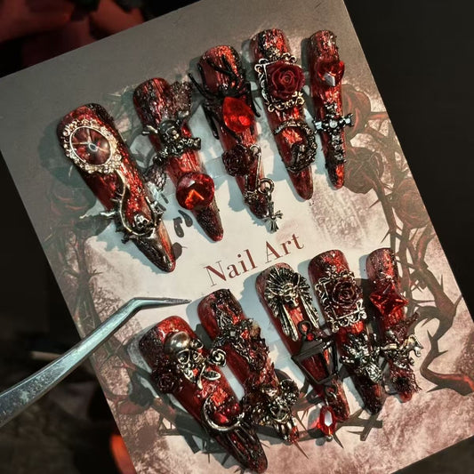 press on nails intrcate nail art